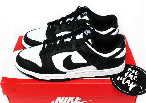 nike schwarz weiss dunk low|nike dunk color shoes.